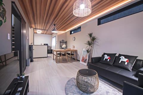 Living room, Dining area
