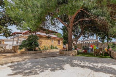 Property building, Garden