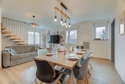 Property building, Living room