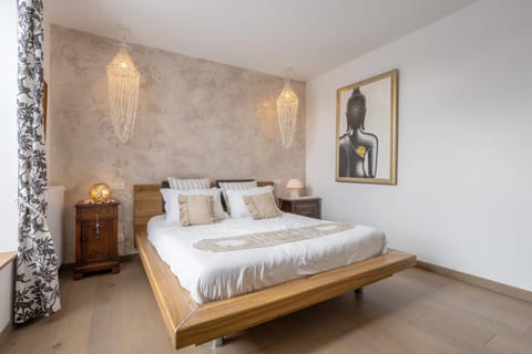 Living room, Bedroom