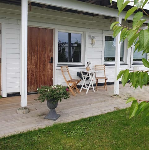 Small and cosy with free parking Apartment in Tromso