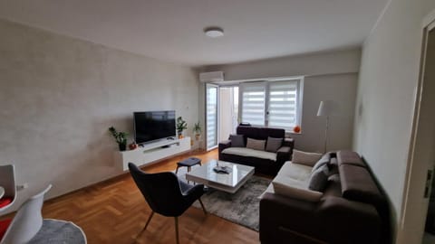 Lux Apartman Ava Apartment in Timiș County