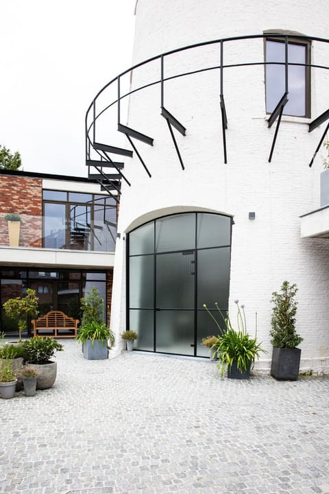 Property building, Garden