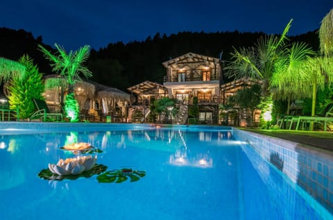 Swimming pool, Swimming pool