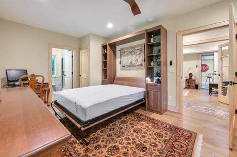 Amenity-Packed Holiday Home House in Swannanoa