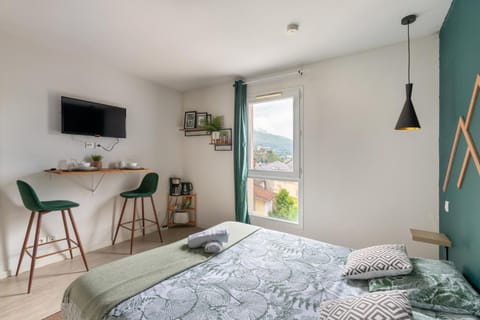 Dining area, Bedroom