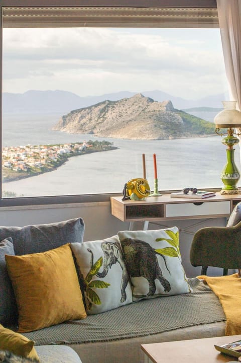 Living room, Sea view