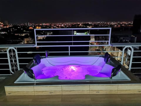Night, Natural landscape, Hot Tub, View (from property/room)
