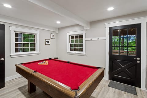 Bluebeary Bungalow House in Beech Mountain