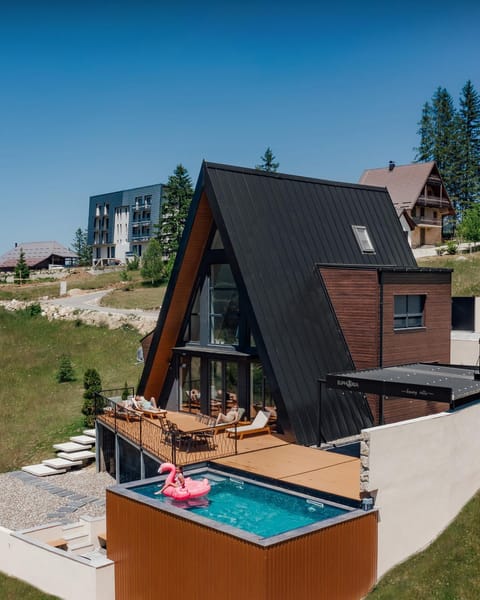 Property building, Swimming pool