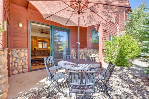 Walk to Main Street Grand Lake Condo with Patio Apartment in Grand Lake