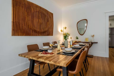 Newly Reno'd Historic Mansion 1 Mile to UF & DT House in Gainesville