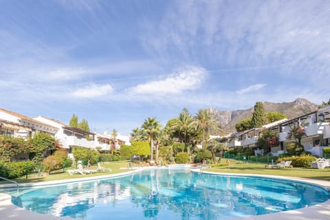 Property building, Natural landscape, Solarium, Mountain view, Pool view, Swimming pool, Swimming pool