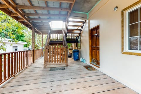 Isebei Guest House Gold Standard Certified Apartment in Hopkins