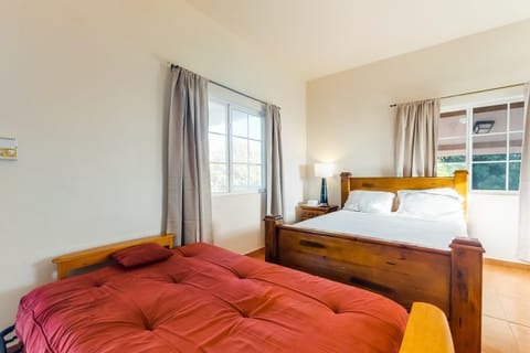 Isebei Guest House Gold Standard Certified Apartment in Hopkins