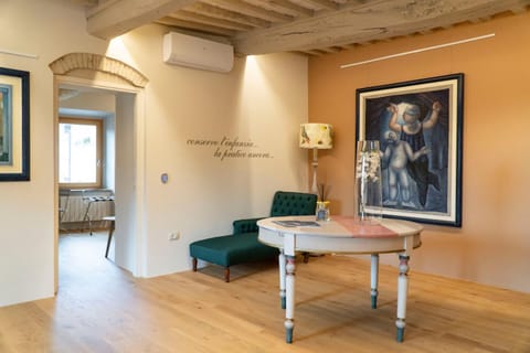 Losanna Suites Bed and Breakfast in Campiglia Marittima