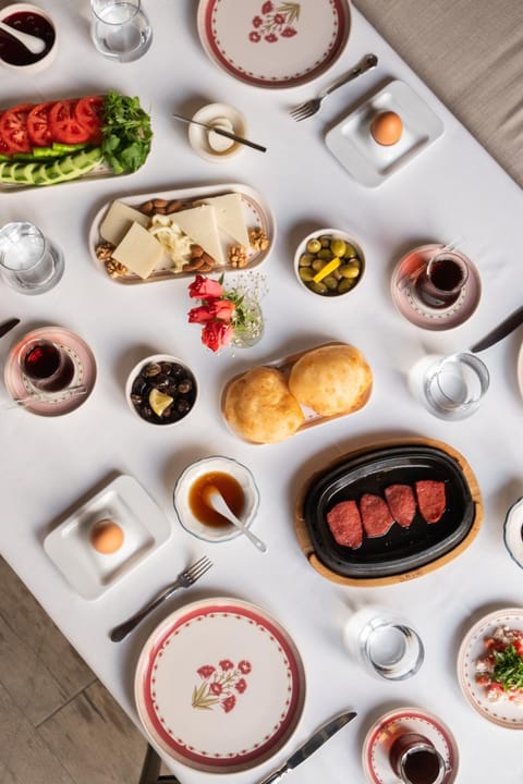 Restaurant/places to eat, Food, Breakfast, Drinks