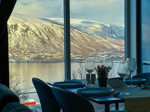 Dining area, Mountain view, Sea view, Dinner