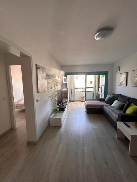 Bed, Living room, Bedroom
