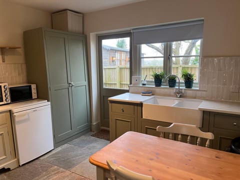 Elmcroft Holiday Annex House in North Dorset District