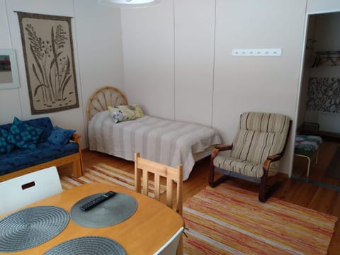 Bed, Living room, Photo of the whole room, Seating area, Bedroom