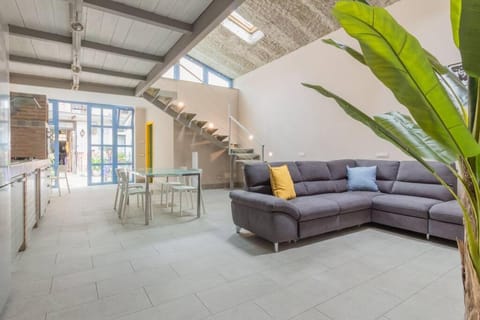 San Bartolomeo loft guest house Apartment in Piacenza