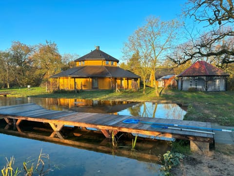 Property building, Natural landscape, Pool view, Swimming pool