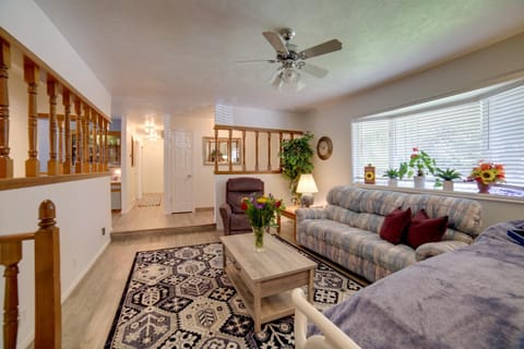 Simple and Charming Idaho Retreat with Patio! House in Idaho Falls