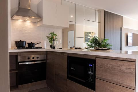 Coffee/tea facilities, Kitchen or kitchenette, dishwasher, minibar, pet friendly, stove