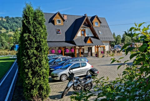 Property building, Facade/entrance, On site