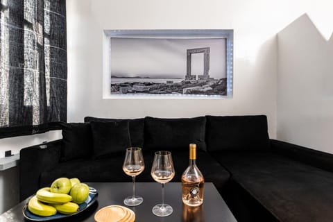 FTH Naxos - Indulgent Island Living Apartment in Naxos