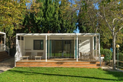 Camping Toscolano Campground/ 
RV Resort in Lake Garda