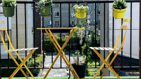 Day, Balcony/Terrace, Garden view