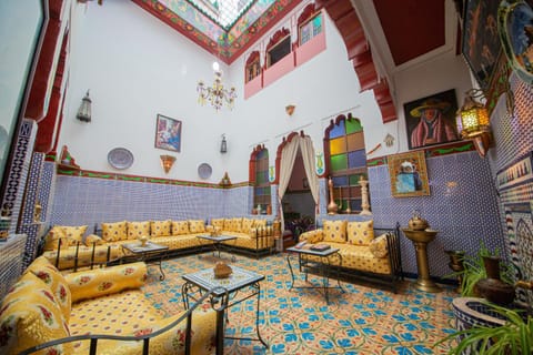 Patio, Living room