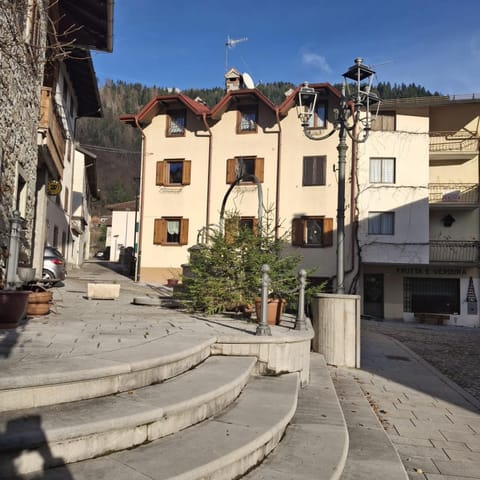 Property building, Street view