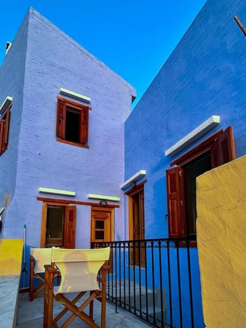 Property building, Facade/entrance, Breakfast