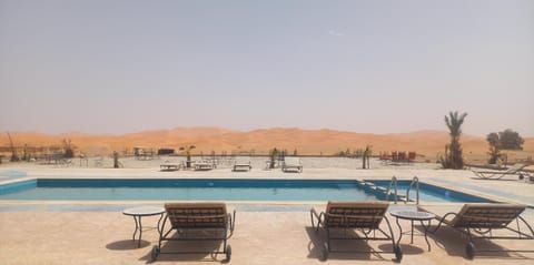 Day, Natural landscape, Pool view, Swimming pool, Swimming pool, sunbed