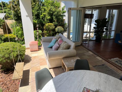 Baha Sanctuary House - 3 Bedroom House with Pool House in Plettenberg Bay