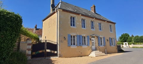 DEMEURE DU VIVIER Bed and Breakfast in Normandy