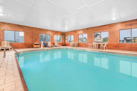 On site, Pool view, Swimming pool, Swimming pool