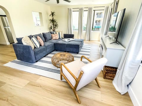 Bougainvilla Seaside Suites Apartment in Lauderdale-by-the-Sea