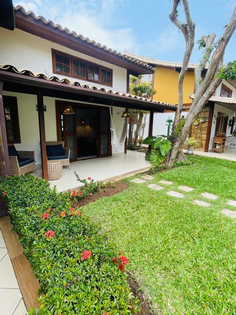 Casa em condomínio fechado com estrutura completa House in Armacao dos Buzios