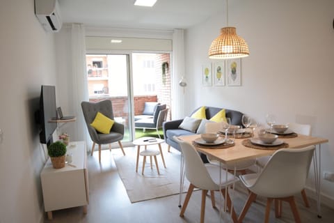 TV and multimedia, Living room, Dining area