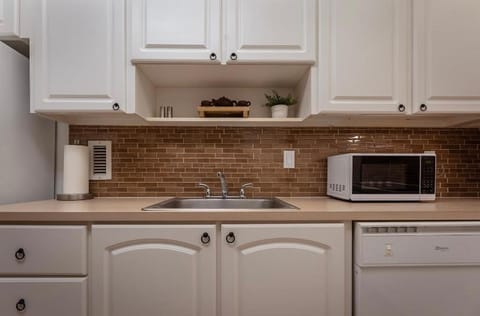 Tides Condominiums Apartment hotel in Hollywood Beach