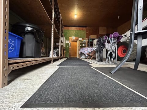 Charming Hidden Gem- Ocean View and Marina Apartment in Campbell River