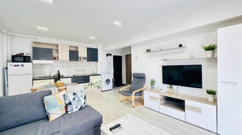 TV and multimedia, Lobby or reception, Meals