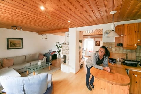 Living room, Seating area, fireplace