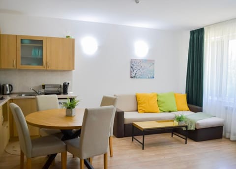 Kitchen or kitchenette, Living room, Seating area