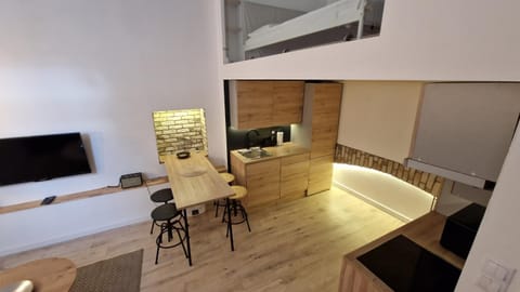 TV and multimedia, Living room, Photo of the whole room, Seating area