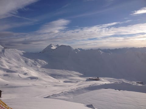 Natural landscape, Winter, Skiing